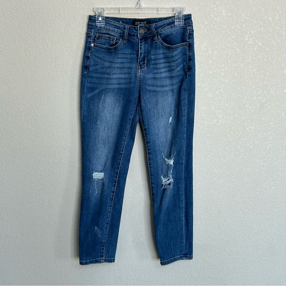Judy Blue Women's Relaxed Fit Size 28 Jeans Dark Wash Distressed Denim